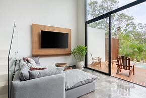 Karanda by Beach Please Tulum