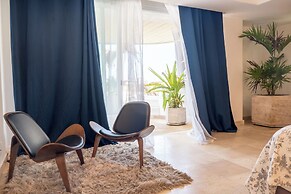 Apartamento Espacioso con Vista al Mar