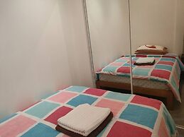 3 Double 1 Single 2 Sofa Beds apartment