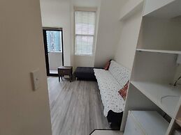 3 Double 1 Single 2 Sofa Beds apartment