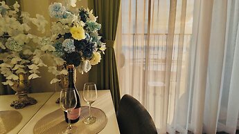 Azure Premium Apartments