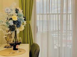 Azure Premium Apartments