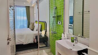 Azure Premium Apartments