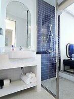 Azure Premium Apartments