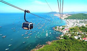 Azure Premium Apartments