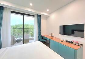 Azure Premium Apartments