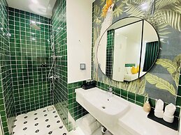 Azure Premium Apartments