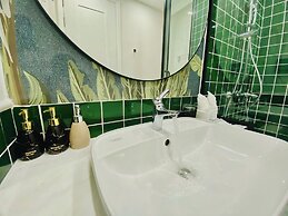 Azure Premium Apartments