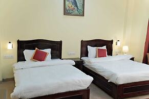 The Luv Hill Hotel And Cafe