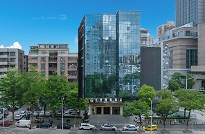 LW INTERNATIONAL HOTEL