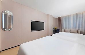 LW INTERNATIONAL HOTEL