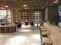 LW INTERNATIONAL HOTEL