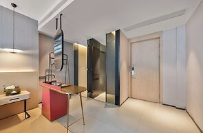 LW INTERNATIONAL HOTEL