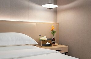 LW INTERNATIONAL HOTEL