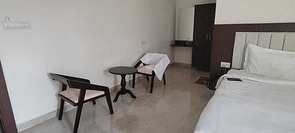 HOTEL  TARA