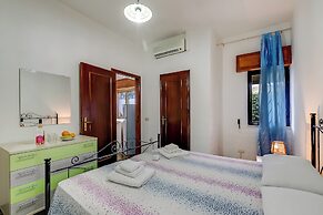 Country Residence Near The Beach