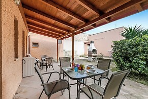 Country Residence Near The Beach