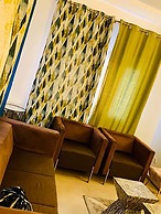 The White House Home in the Heart of Bonamoussadi