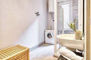 Chic flat in the centre