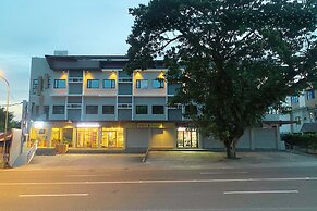 Aura Condotel