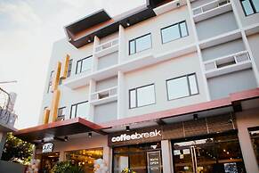 Aura Condotel