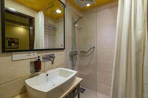 The Hosteller Bangalore, Brigade Road