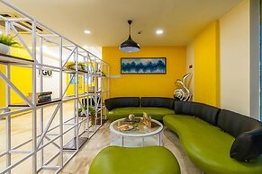 The Hosteller Bangalore, Brigade Road