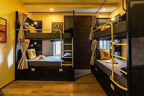 The Hosteller Bangalore, Brigade Road