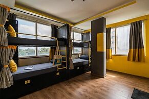 The Hosteller Bangalore, Brigade Road