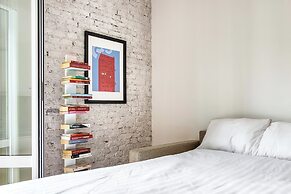 Modern Flat Near Historic Castle