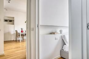 Modern Flat Near Historic Castle