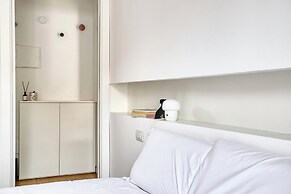 Modern Flat Near Historic Castle