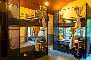 The Hosteller Chikmagalur