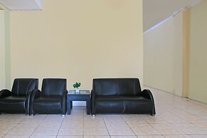 OYO 92512 Atlanta Guesthouse