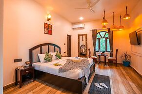 Moustache Select Naukuchiatal