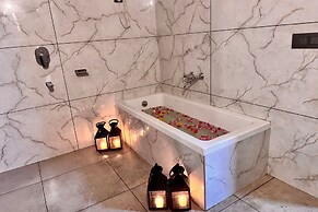 Moustache Select Naukuchiatal