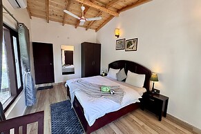 Moustache Select Naukuchiatal