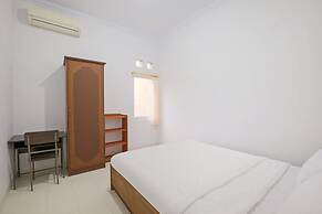 OYO 3467 White Residence