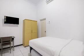 OYO 3467 White Residence