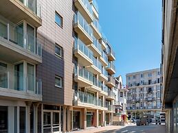 2-bedroom Flat With Side sea View