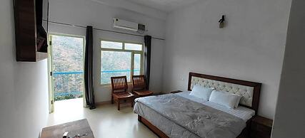 The Yamuna Deck Resort and Cafe