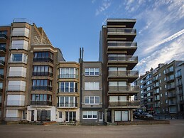 Renovated Flat Suitable for 6 People