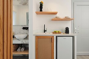 Phaistos Suites