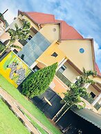 Amariah Villa