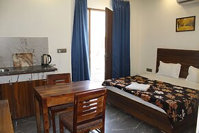 Radha krishna spiritual stay