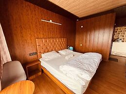 The Sapphire Suits Mussoorie