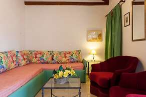 Kefalonia Family Getaway - Summer Garden Retreat