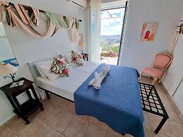 Kefalonia Family Getaway - Summer Garden Retreat