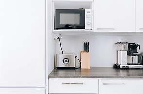 Spacious 3BR Apt. with Sauna