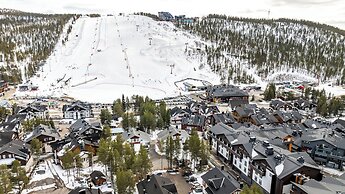 Spacious 3BR Apt. with Sauna